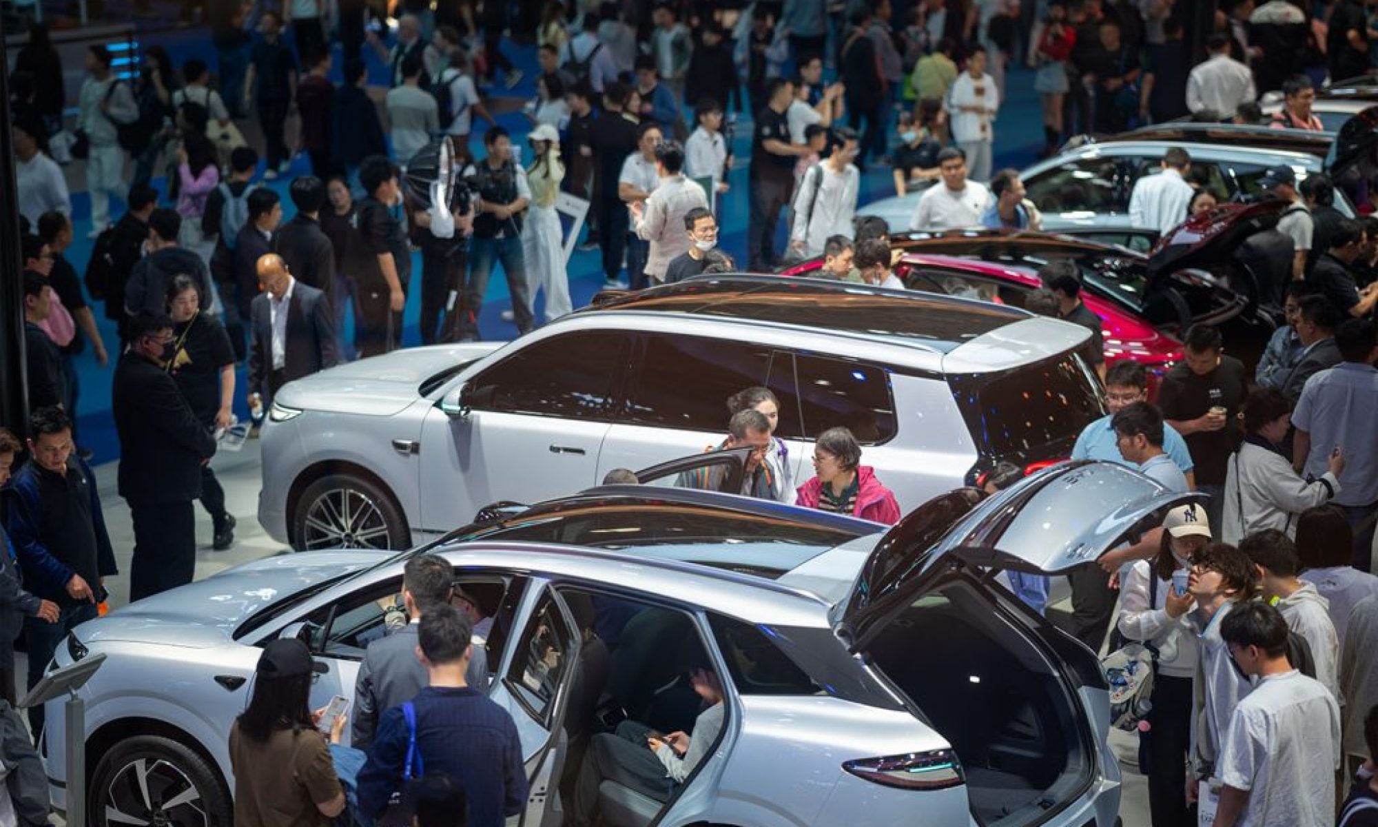 China introduces new measures to boost national automobile consumption