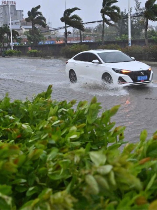 southchina-guangxi-typhoon-maysak Southern China evacuates thousands in the wake of Typhoon Maysak