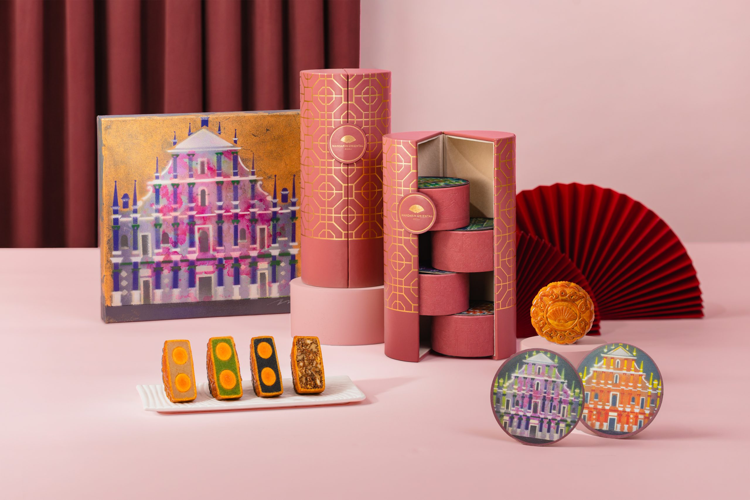 A Macao-made mooncake gift for Mid-Autumn Festival