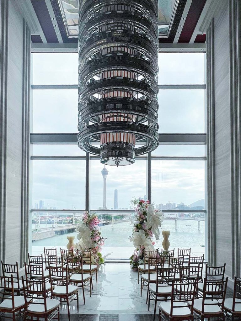 Skip the ballroom: The case for getting married at Vida Rica Bar, Mandarin Oriental, Macau