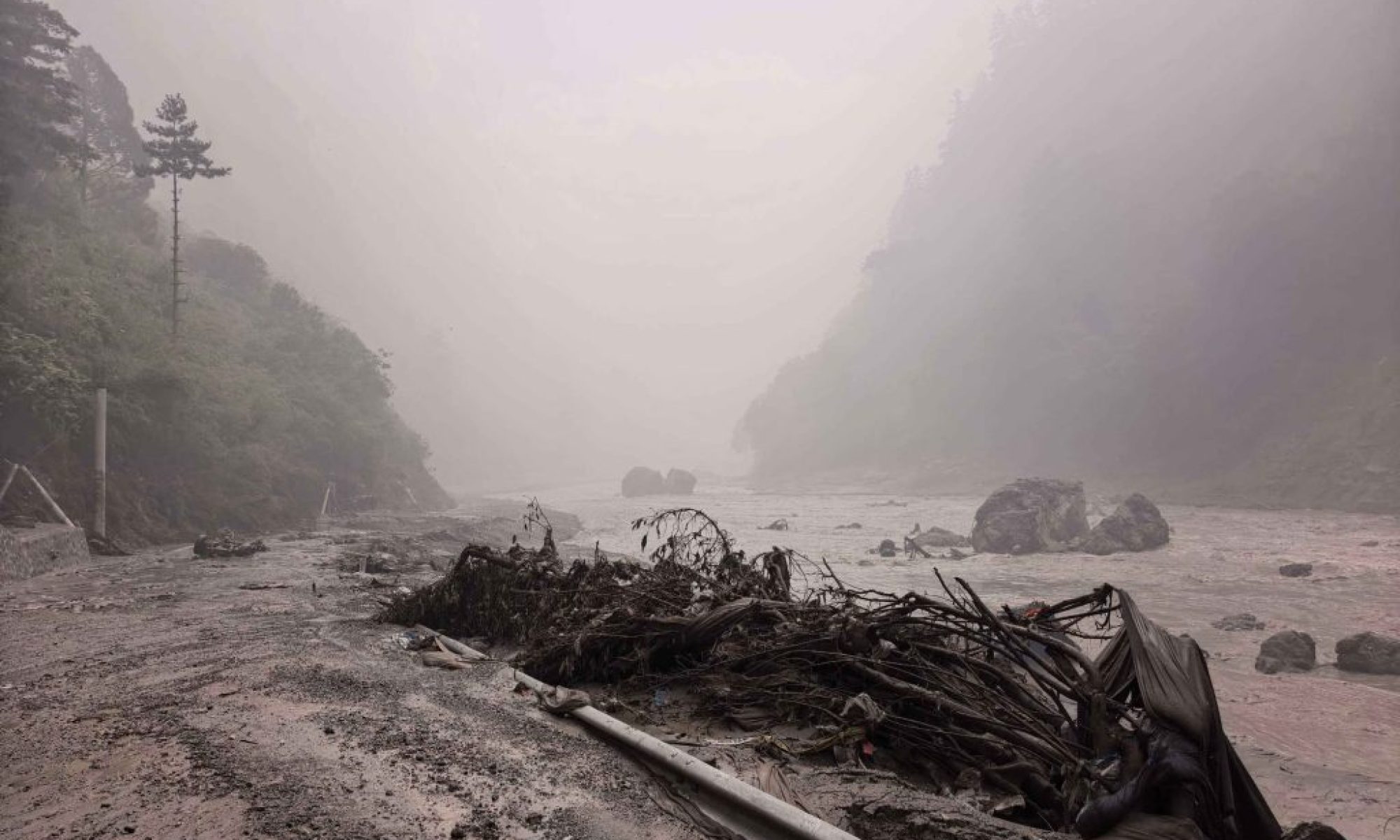 Tibet-Nepal flood disaster: at least 180 dead and over 1,300 missing