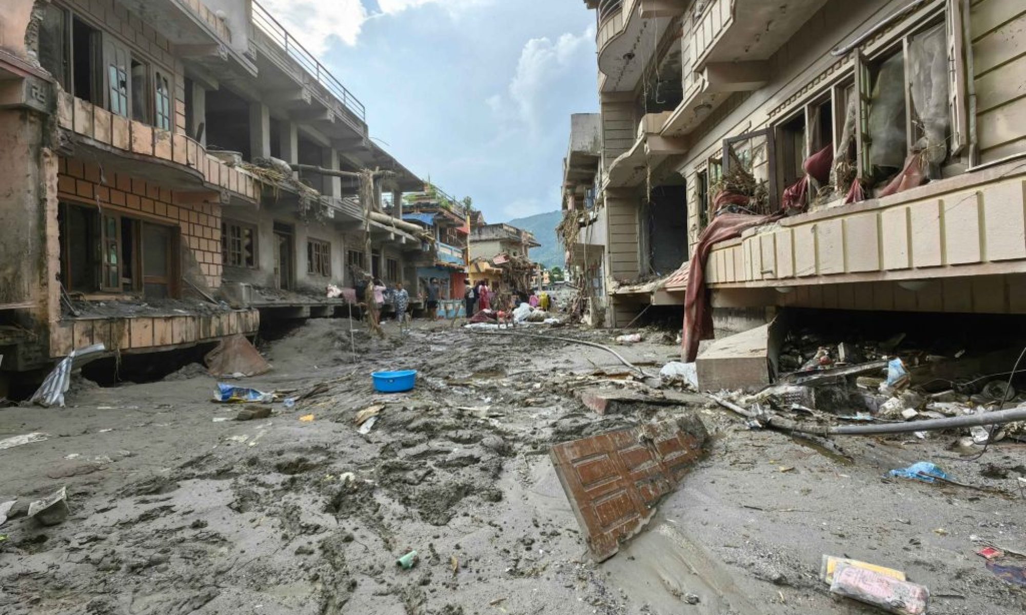 Nepal-Tibet floods: 919 confirmed dead, over 4,700 still missing