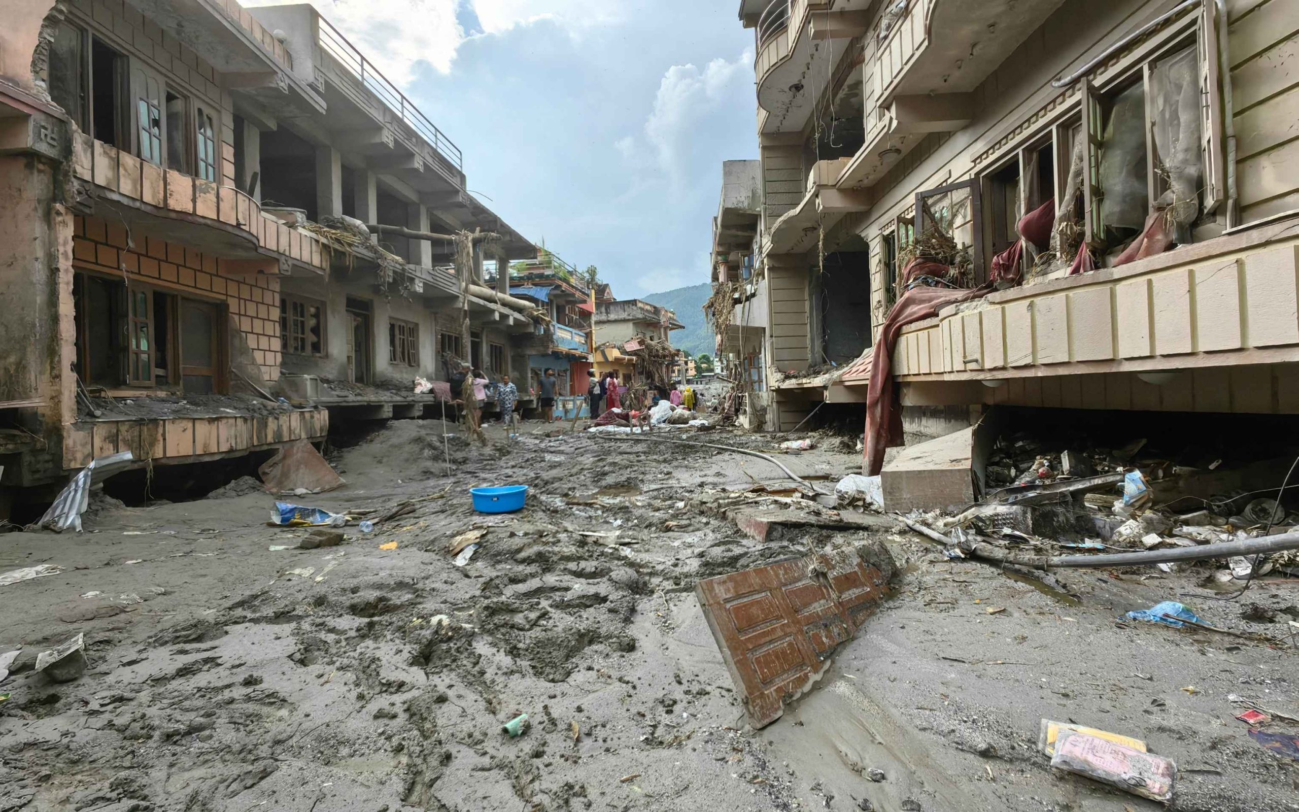 Tibet-Nepal floods: 919 confirmed dead, over 4,700 still missing