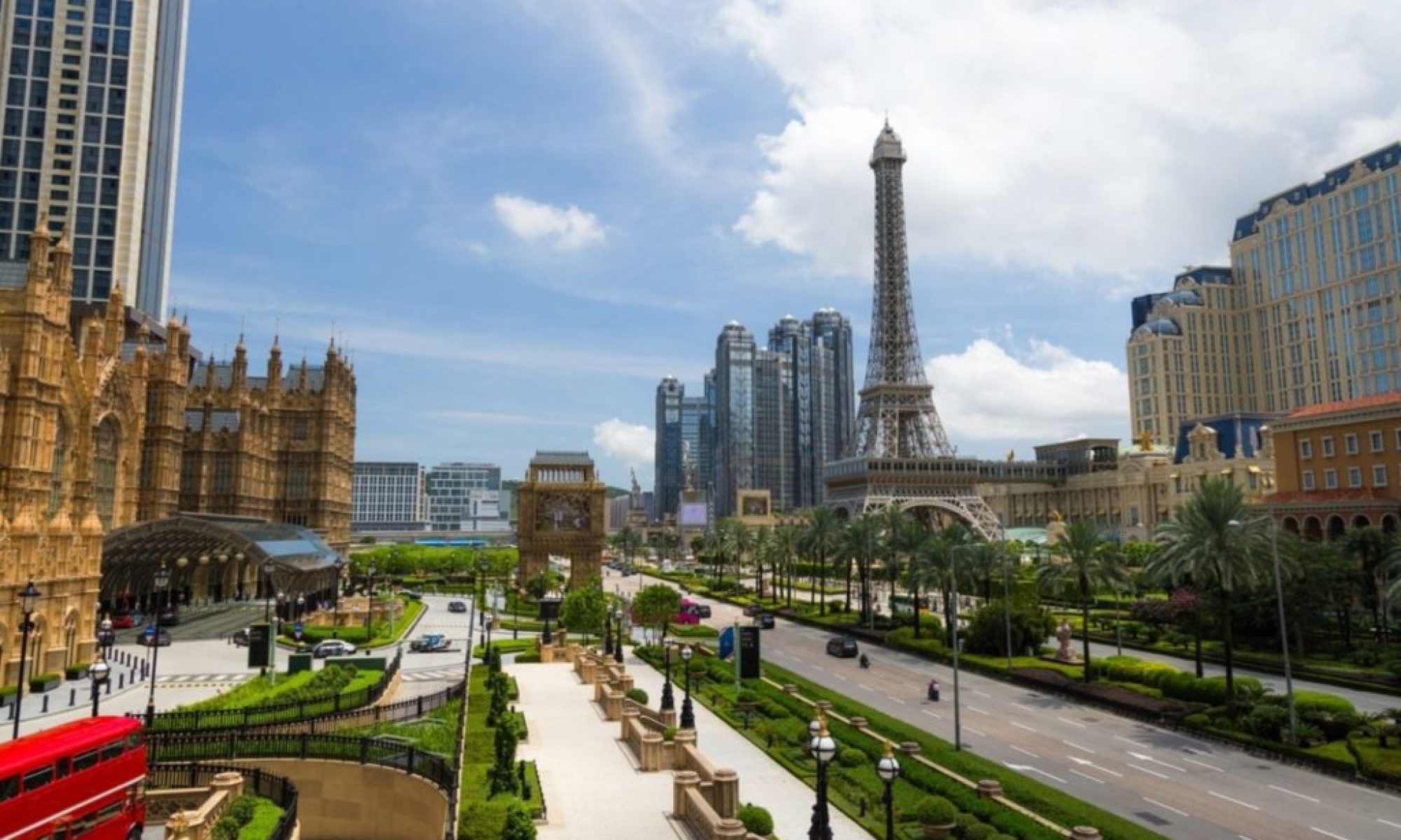 September divides Macao gambling analysts, with budget constraints the pivotal driver
