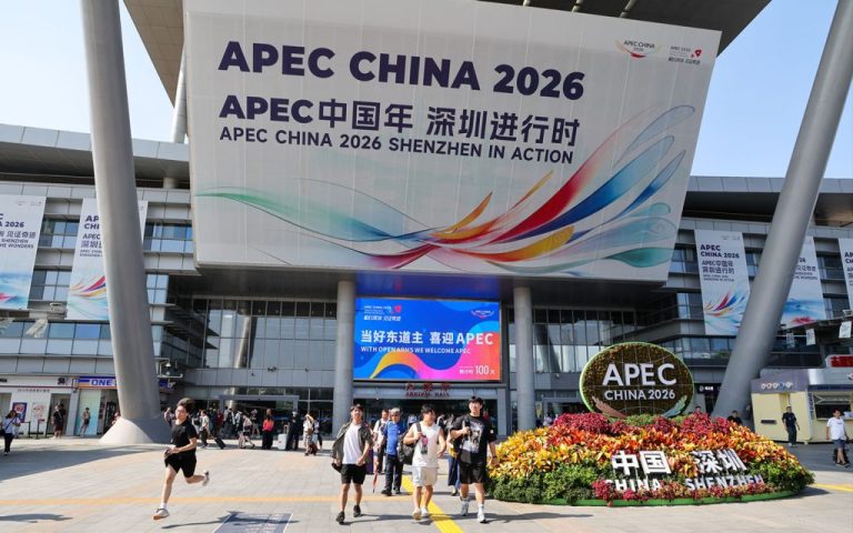 Guangdong to add APEC lanes as foreign traffic rises