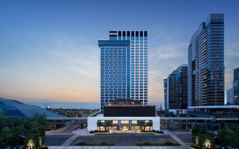 MGM Shenzhen Prince Bay hotel unveiled